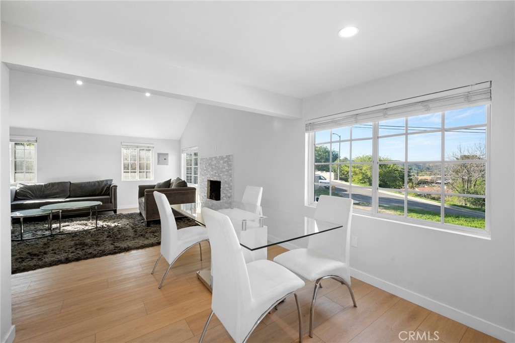 11148 Plainview Avenue Tujunga, CA 91042 - Photo 6 of 29