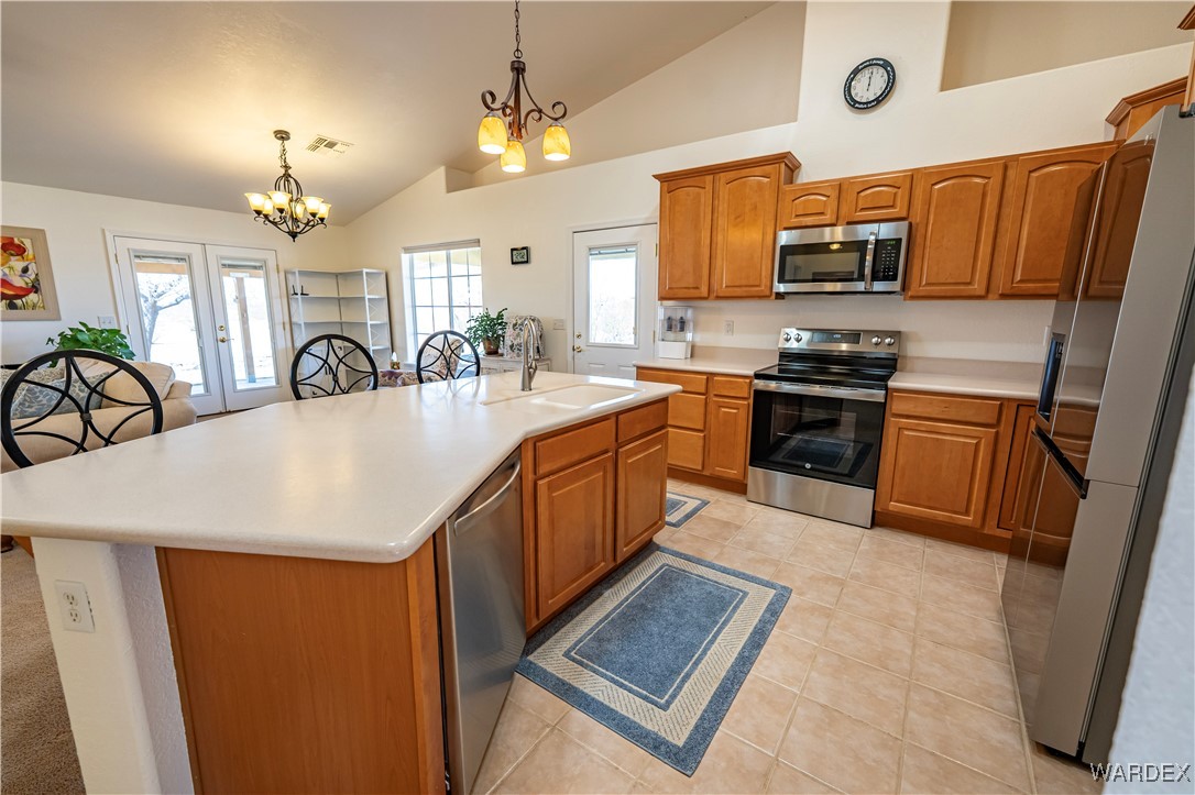 473 South Lochiel Road Golden Valley, AZ 86413 - Photo 10 of 58 Kitchen