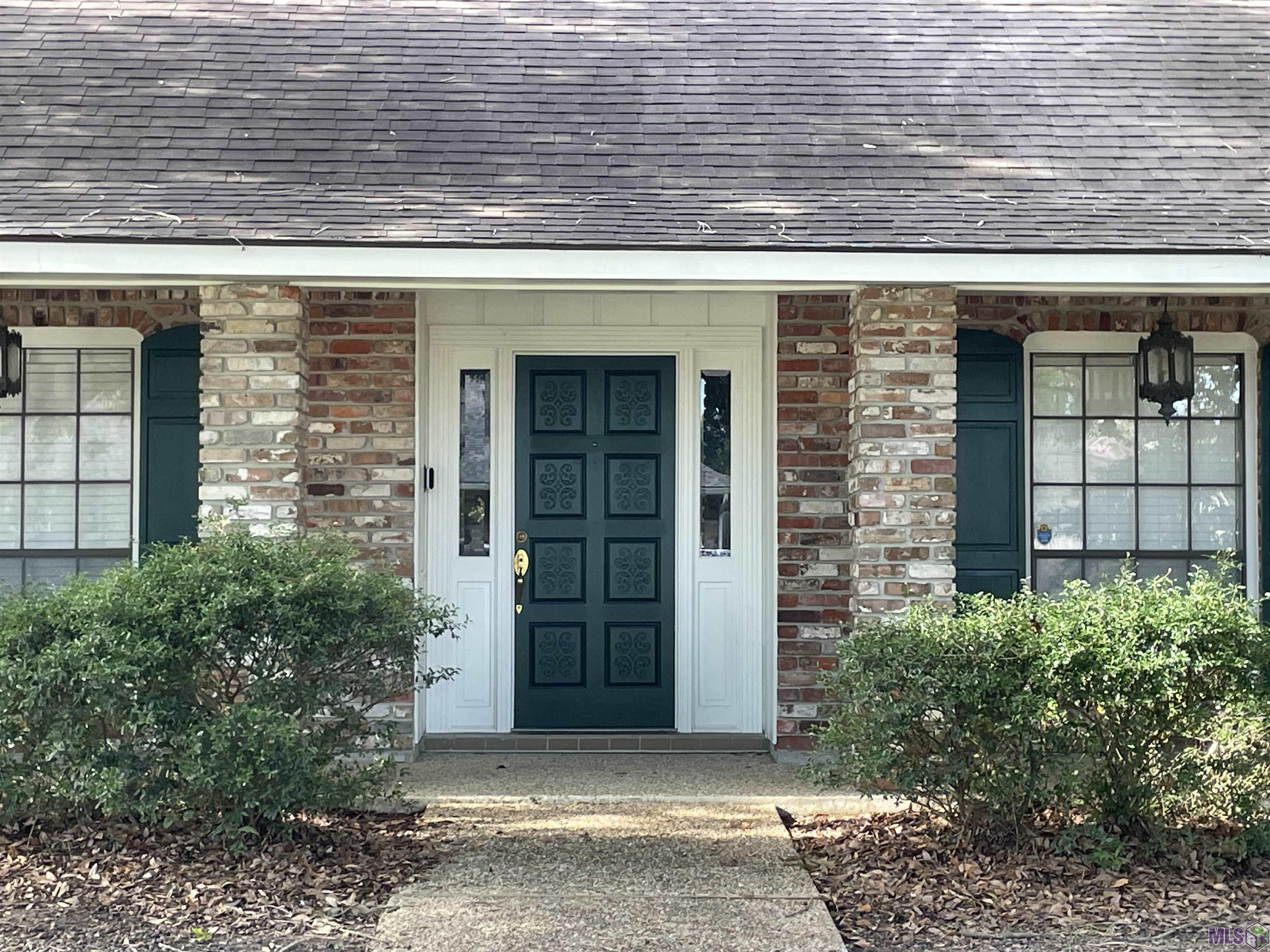 8932 Norfolk Drive Baton Rouge, LA 70809 - Photo 2 of 28