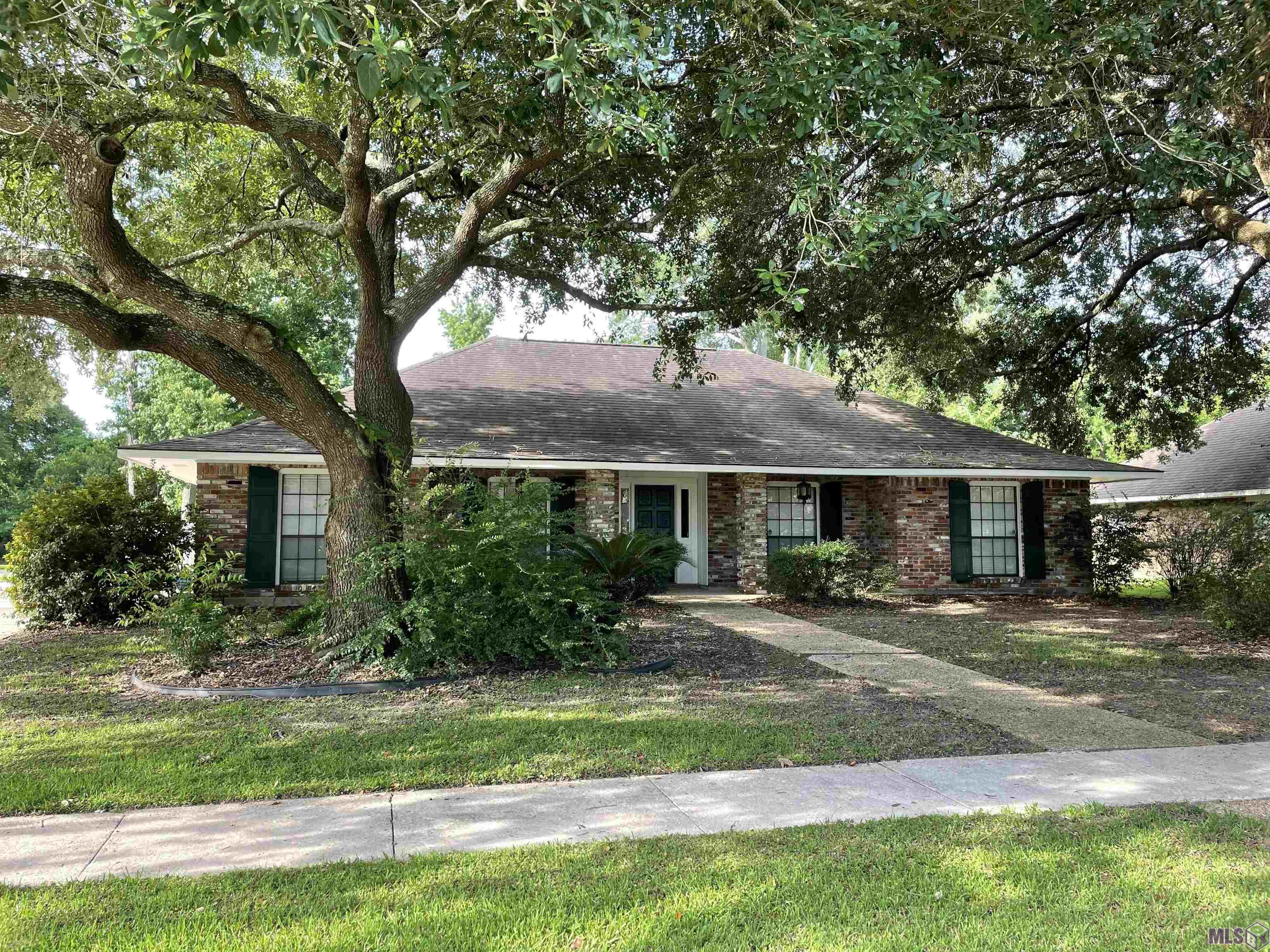 8932 Norfolk Drive Baton Rouge, LA 70809 - Photo 3 of 28