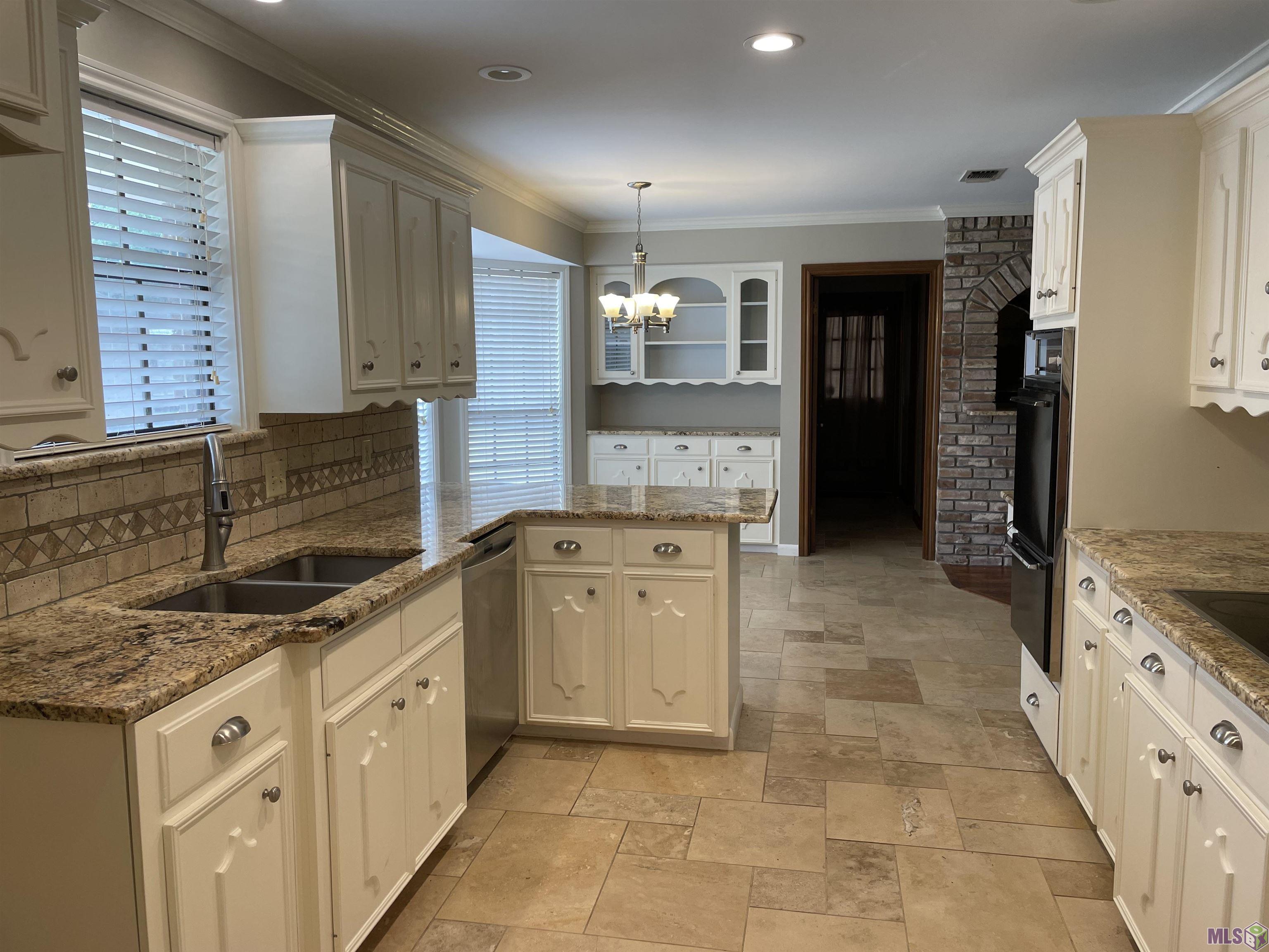 8932 Norfolk Drive Baton Rouge, LA 70809 - Photo 7 of 28