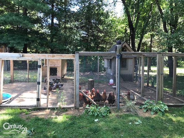 11176 North Pearson Road Utica, MI 48315 - Photo 47 of 48 Chicken/Duck Coop