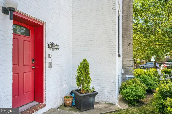 $3,600 | 1767 U Street Northwest, Unit 4, Washington, DC 20009