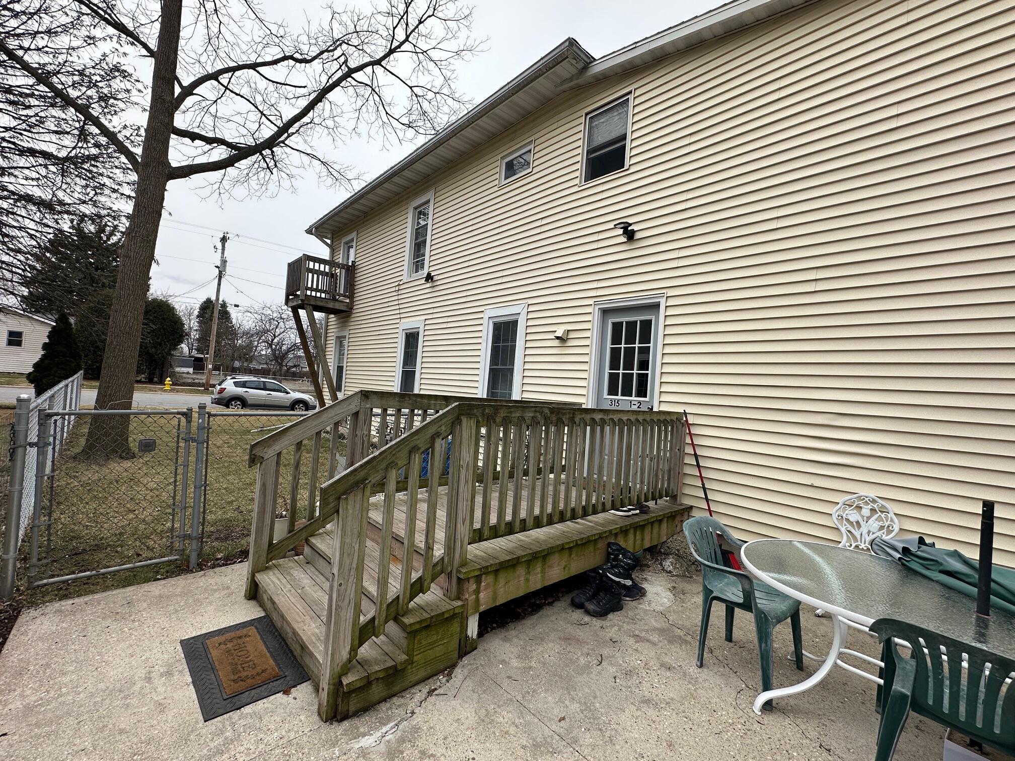 315 South 8th Street, Unit 315 1/2 Delavan, WI 53115 - Photo 25 of 40 Upper unit entrance 2