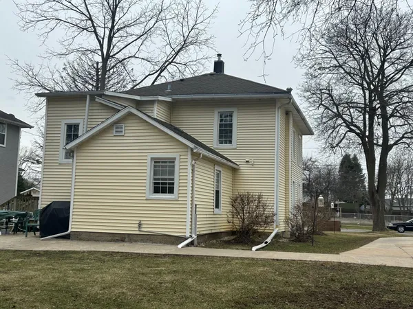 $294,900 | 315 South 8th Street, Unit 315 1/2, Delavan, WI 53115