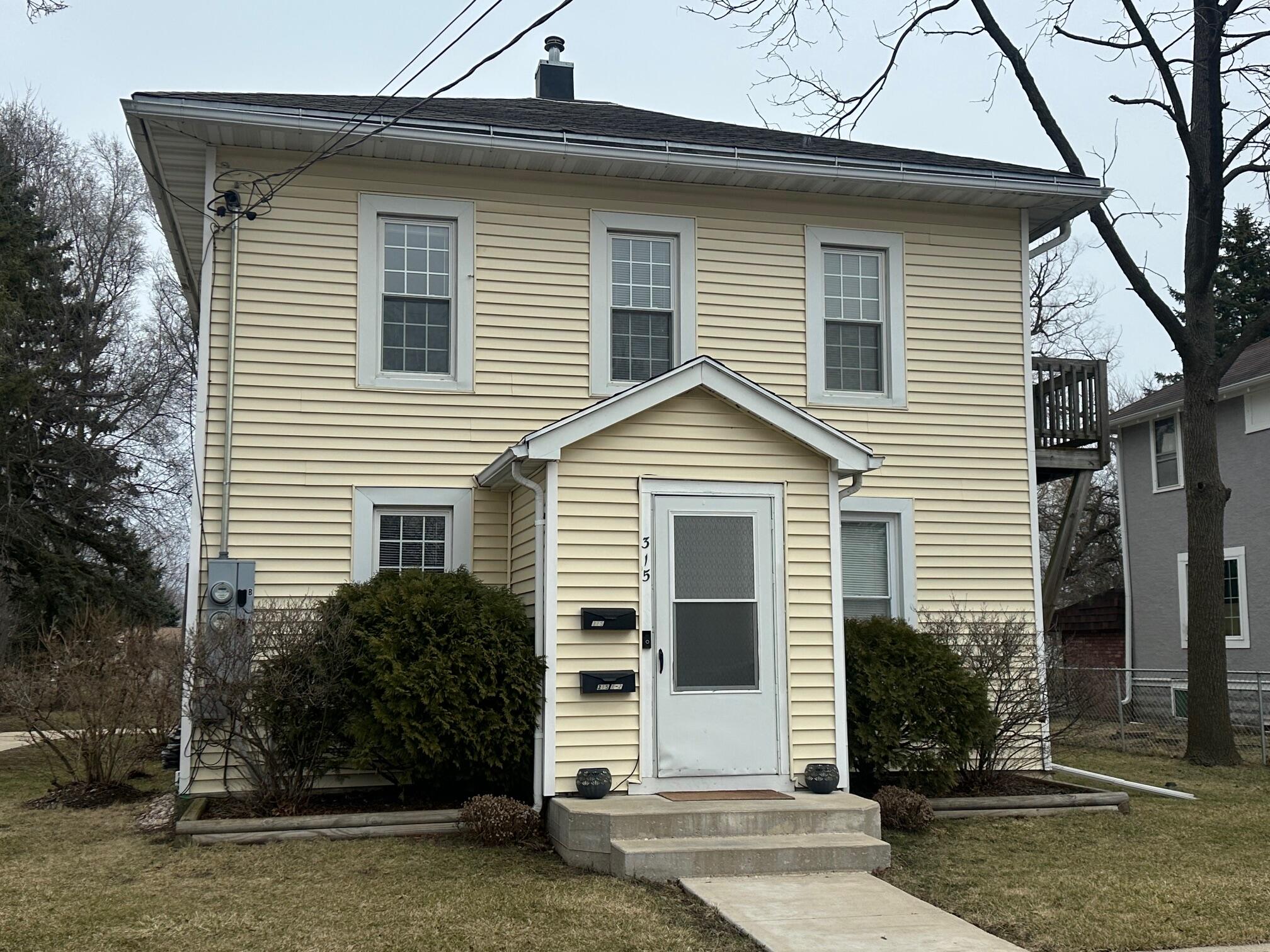 315 South 8th Street, Unit 315 1/2 Delavan, WI 53115 - Photo 40 of 40 Front 2