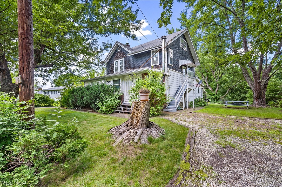 217 Swartz Road Akron, OH 44319 - Photo 3 of 35