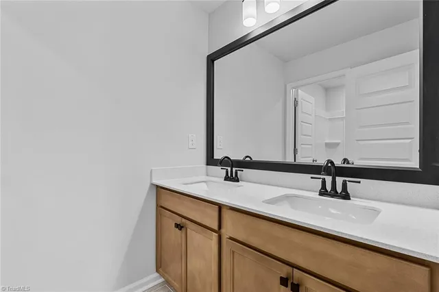 $445,000 | 192 Lavender Lane, Lexington, NC 27295