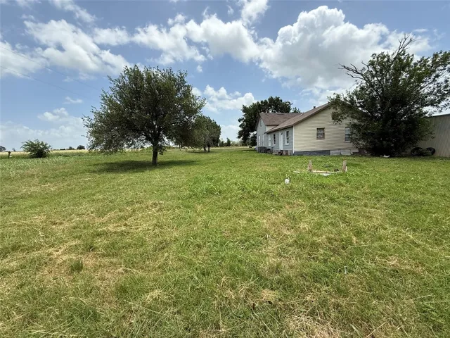 $285,000 | 18543 Cyclone Branch Road, Burlington, TX 76519