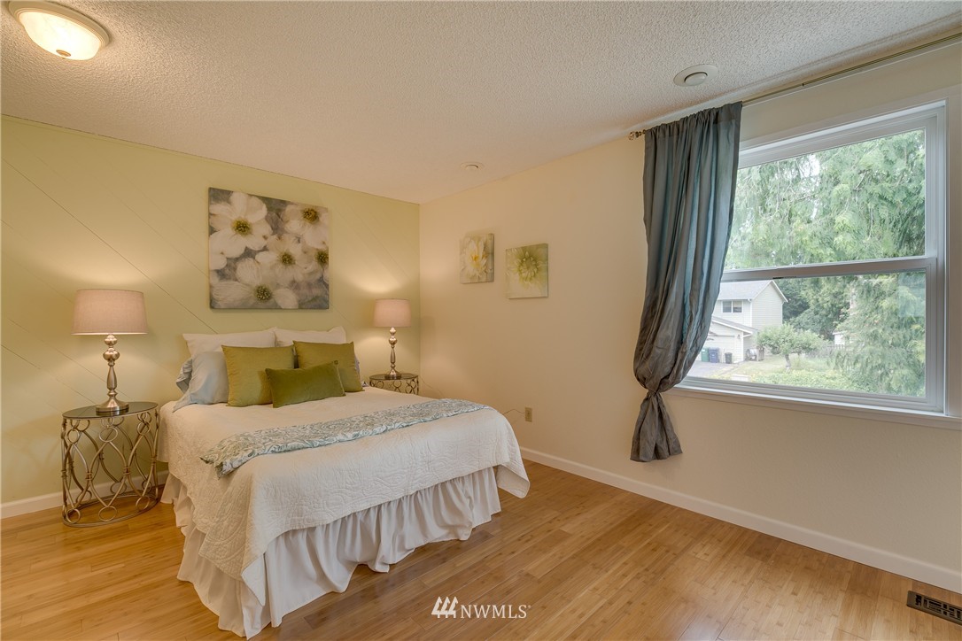 2810 164th Place Southeast Bothell, WA 98012 - Photo 11 of 25