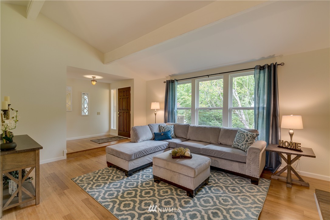 2810 164th Place Southeast Bothell, WA 98012 - Photo 5 of 25