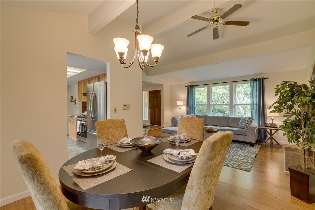 2810 164th Place Southeast Bothell, WA 98012 - Photo 8 of 25