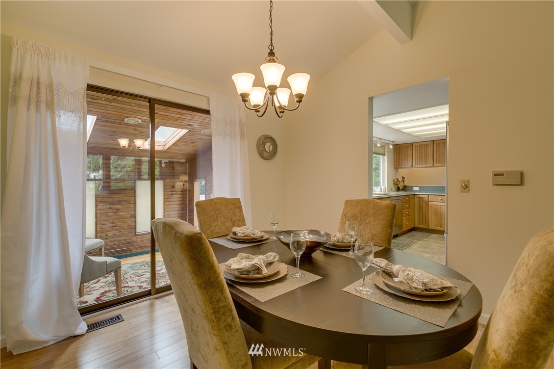 2810 164th Place Southeast Bothell, WA 98012 - Photo 9 of 25