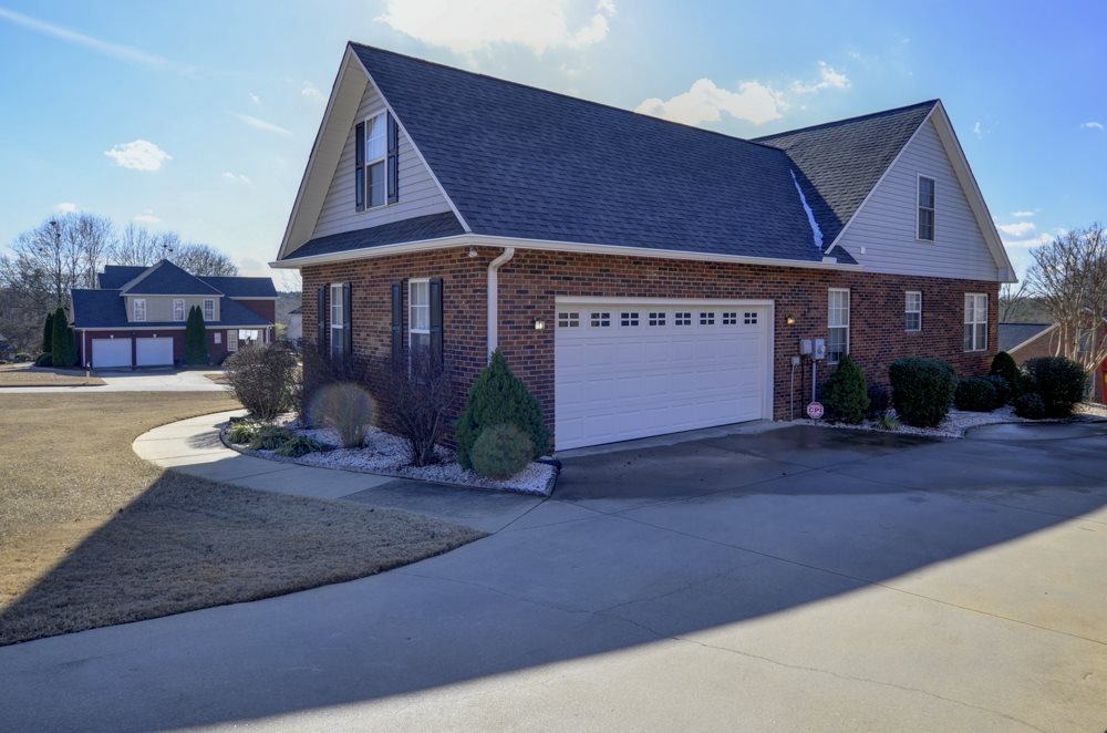 428 Grazing Ridge Lane Moore, SC 29369 - Photo 3 of 23