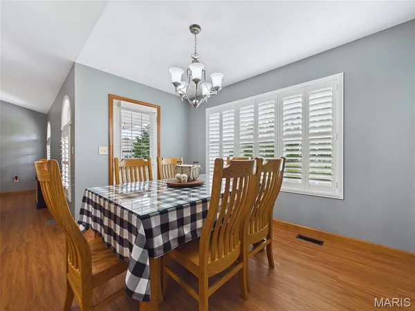 $290,000 | 44 Brooks Drive, Bethalto, IL 62010