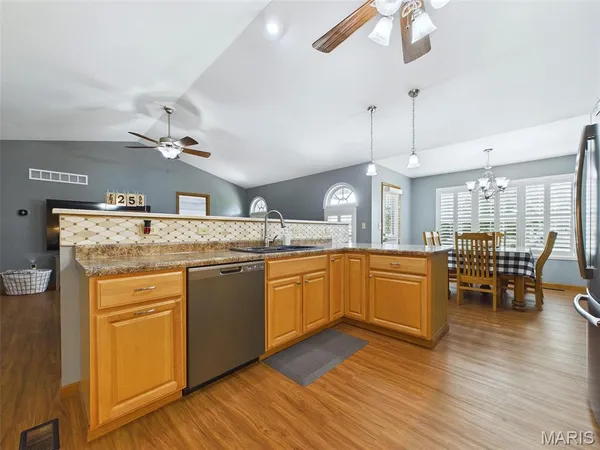$290,000 | 44 Brooks Drive, Bethalto, IL 62010