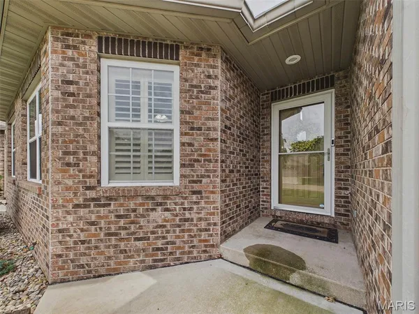 $290,000 | 44 Brooks Drive, Bethalto, IL 62010