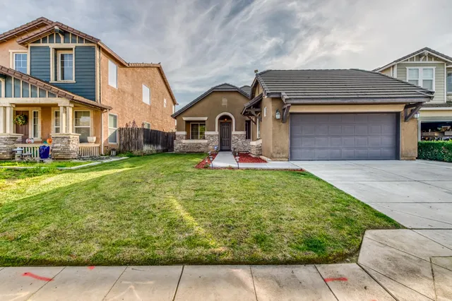 $469,900 | 6575 East Cetti Avenue, Fresno, CA 93727