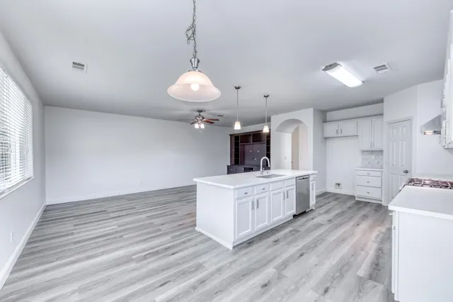 $469,900 | 6575 East Cetti Avenue, Fresno, CA 93727