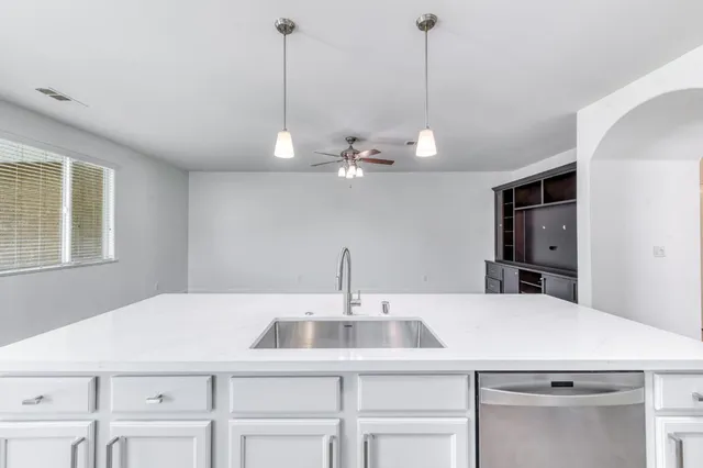 $469,900 | 6575 East Cetti Avenue, Fresno, CA 93727