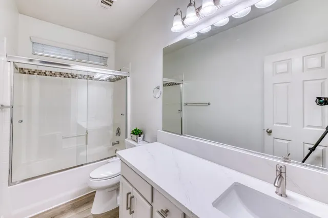 $469,900 | 6575 East Cetti Avenue, Fresno, CA 93727