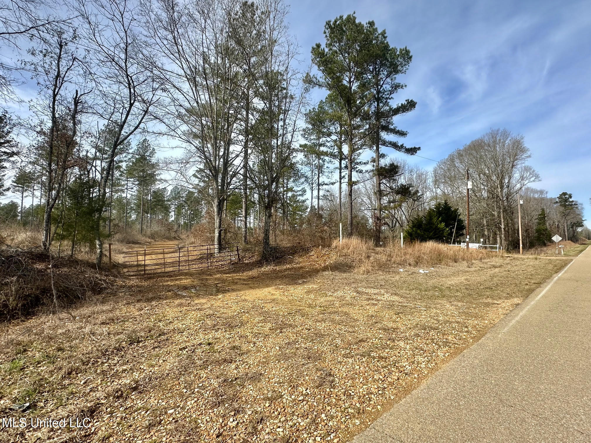 10 Dry Grove Road Terry, MS 39170 - Photo 2 of 46 500