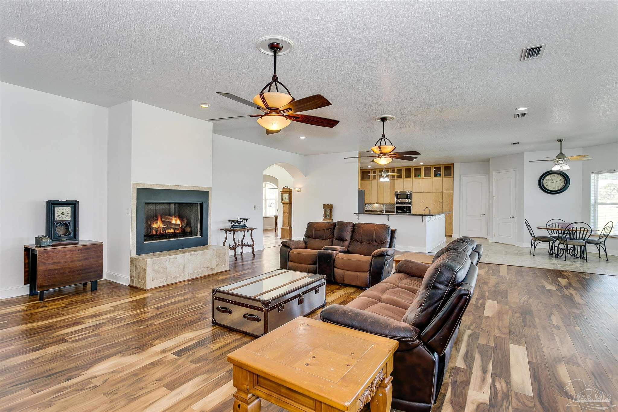 1490 McKenzie Road Cantonment, FL 32533 - Photo 9 of 47 Gallery Image 9