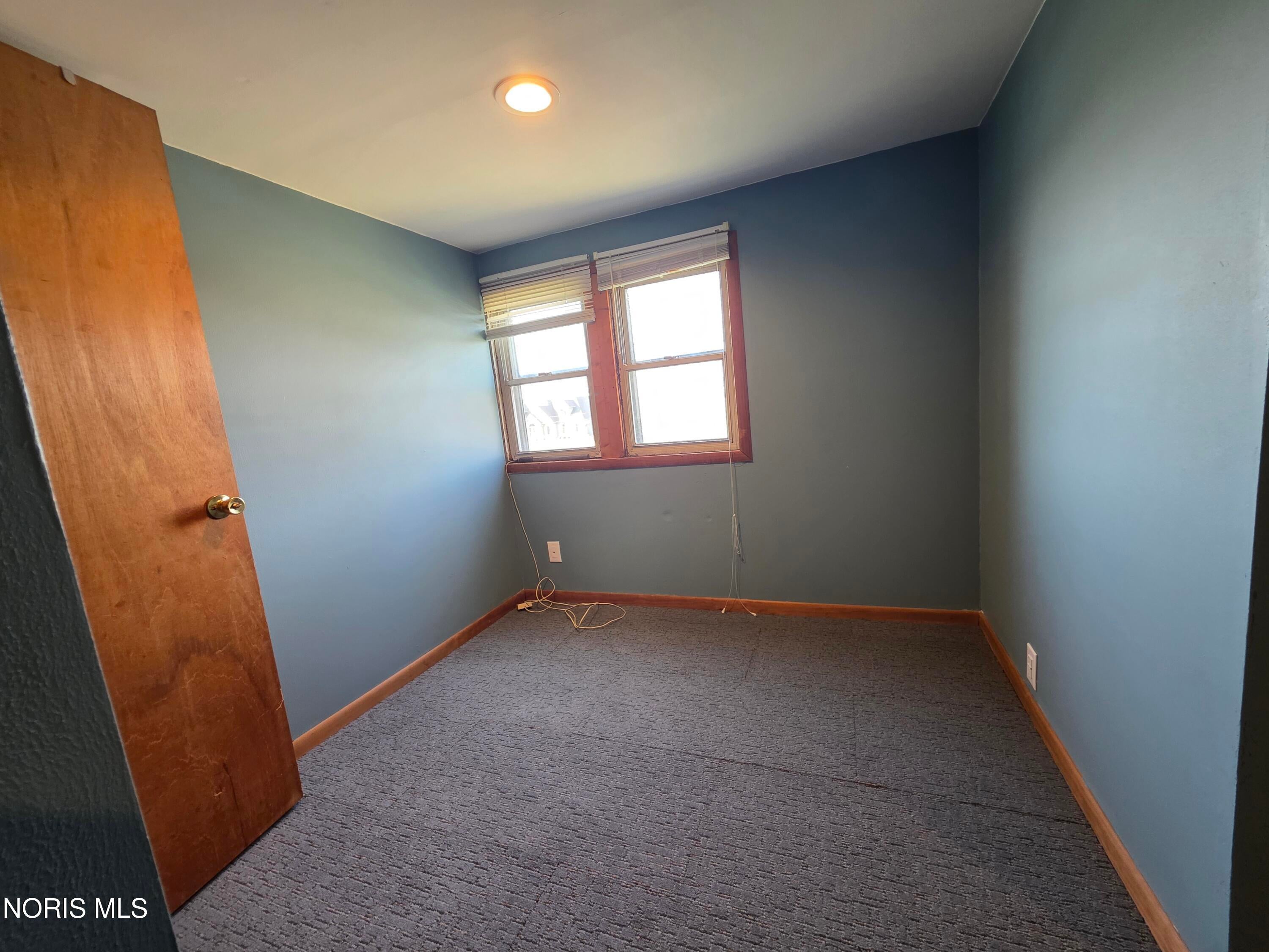 5501 Ayers Road Walbridge, OH 43465 - Photo 13 of 21 Upstairs 2