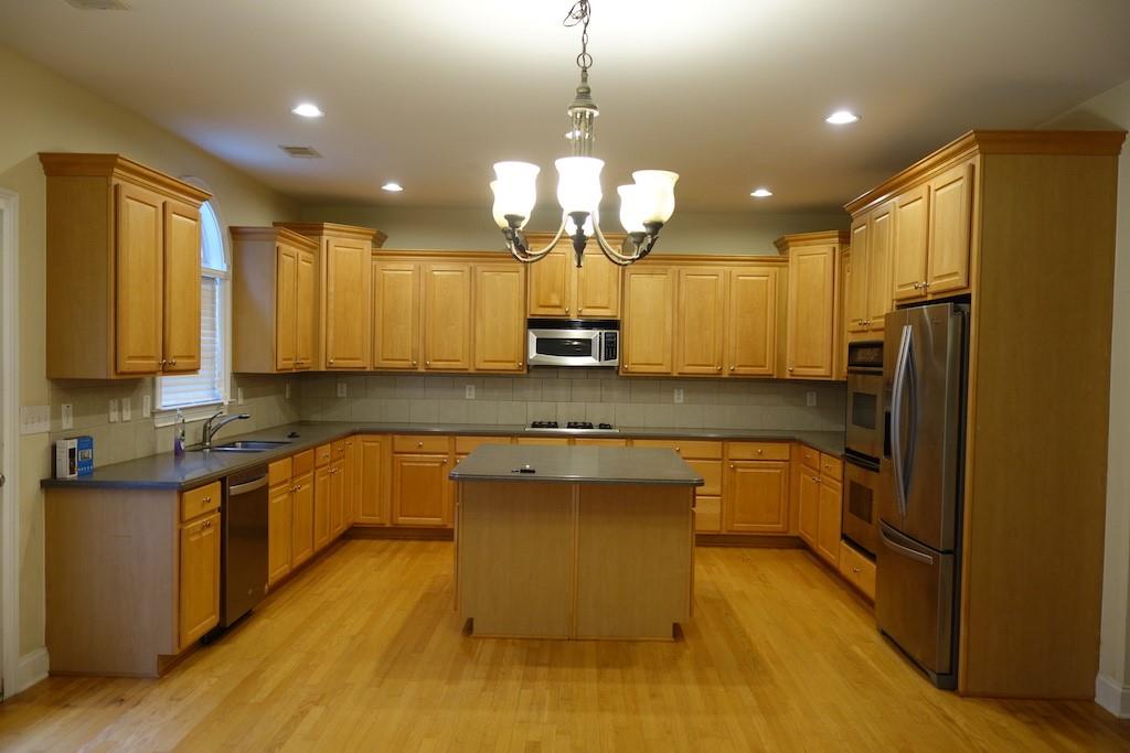 7096 Belltoll Court Duluth, GA 30097 - Photo 2 of 12