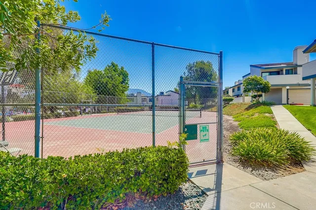 $559,000 | 10435 Newhome Avenue, Unit 7, Sunland, CA 91040
