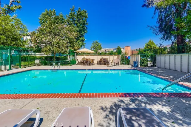 $559,000 | 10435 Newhome Avenue, Unit 7, Sunland, CA 91040