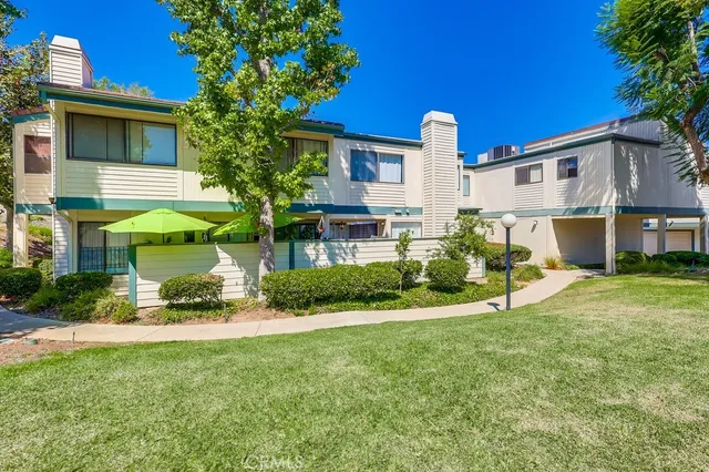 $559,000 | 10435 Newhome Avenue, Unit 7, Sunland, CA 91040