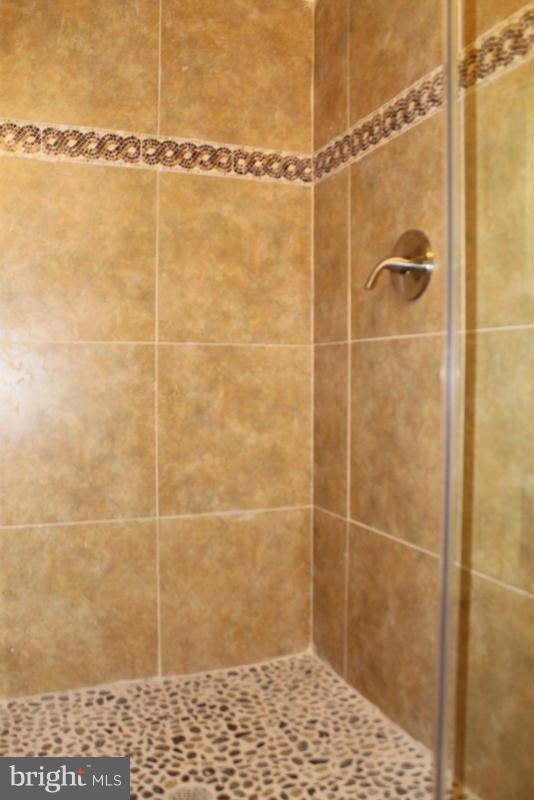4724 Ferry Landing Road Alexandria, VA 22309 - Photo 11 of 12 Bath
