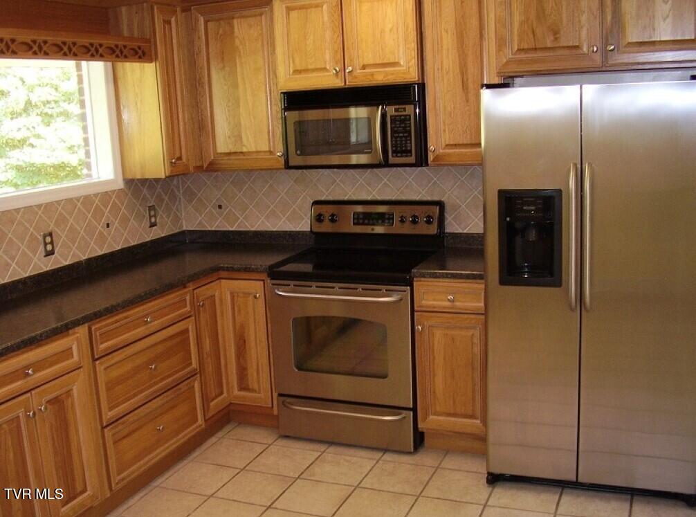 540 Forestdale Road Kingsport, TN 37660 - Photo 4 of 5 img04