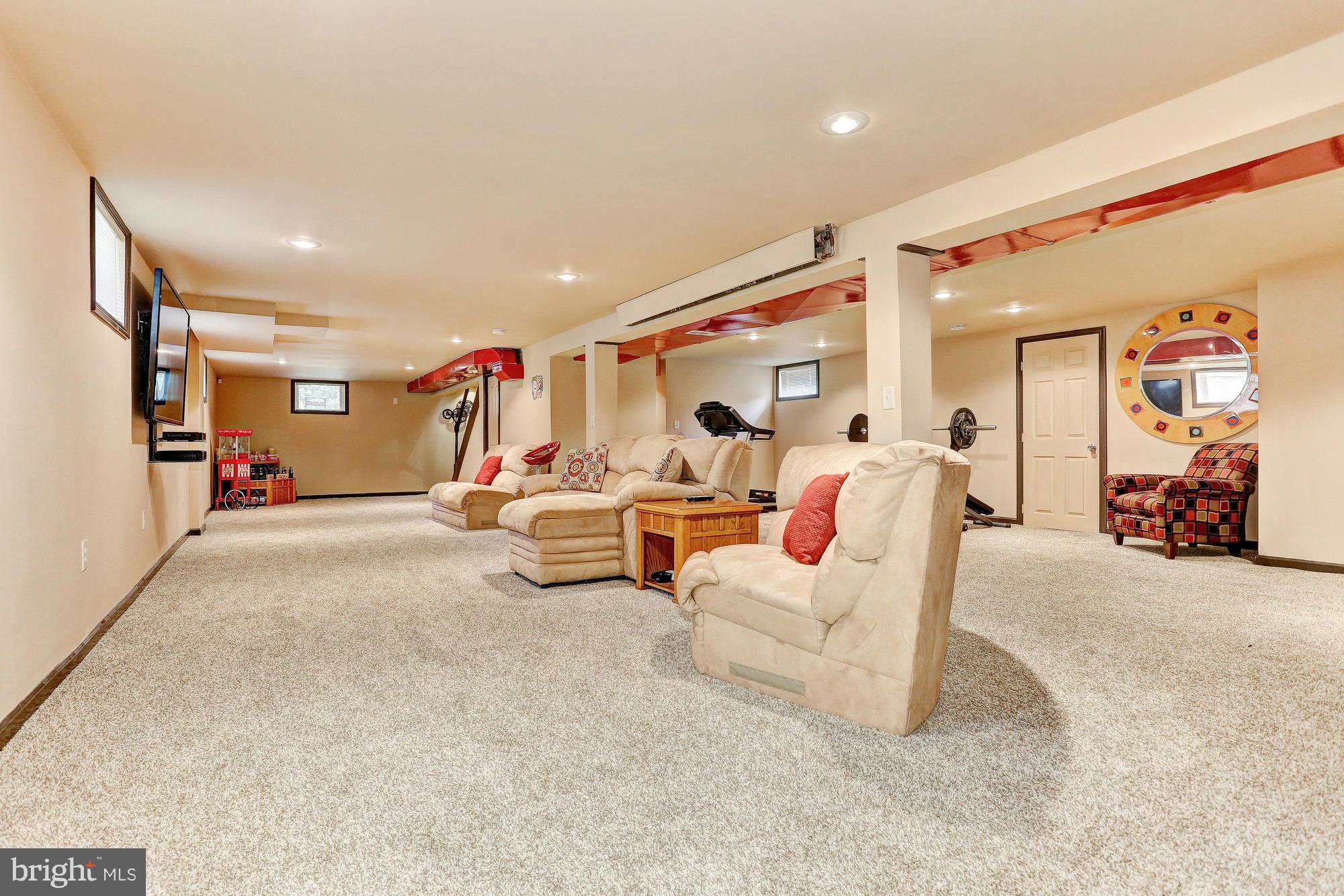 8449 Pleasant Plains Road Towson, MD 21286 - Photo 18 of 26 Family Room