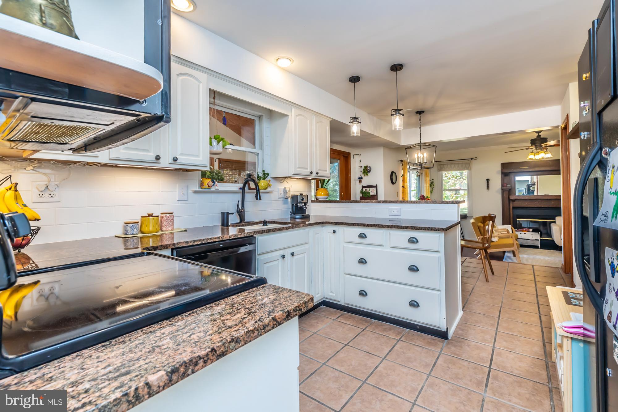 517 Summercroft Drive Exton, PA 19341 - Photo 9 of 46