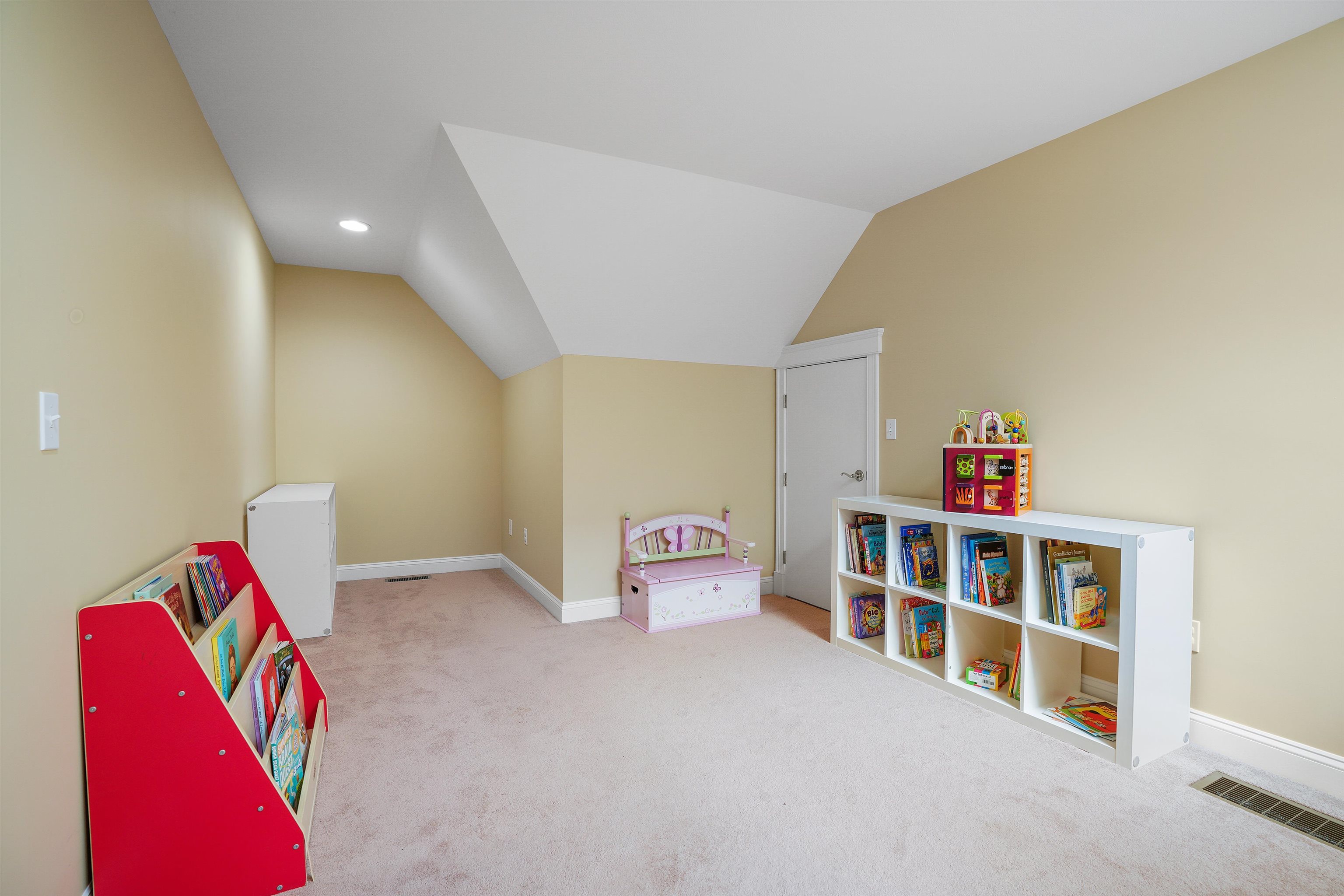 7 Buckhide Road Windham, NH 03087 - Photo 23 of 52