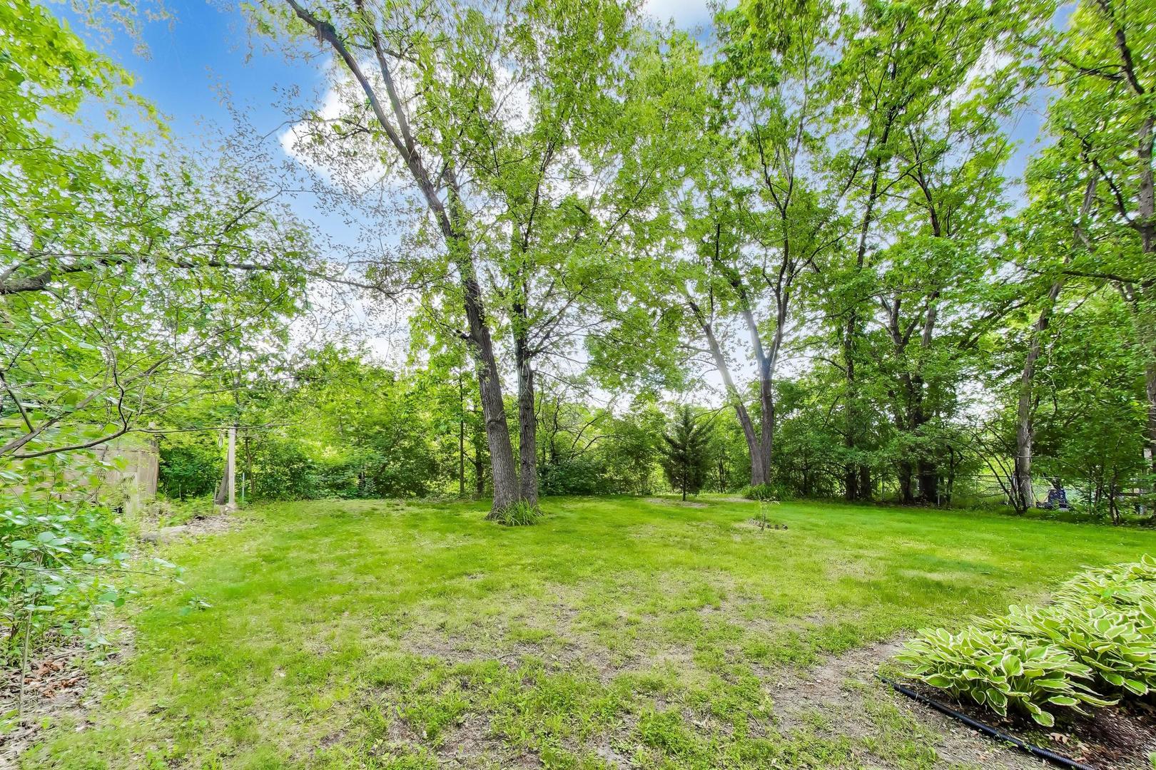 1281 Banbury Road Mundelein, IL 60060 - Photo 26 of 34