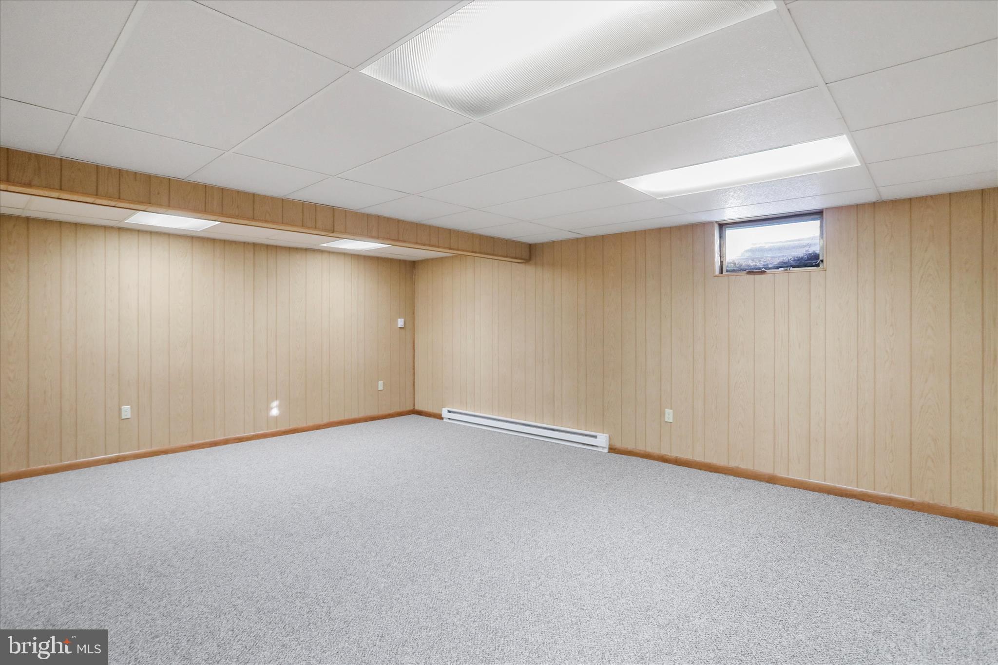 13728 Broadfording Church Road Hagerstown, MD 21740 - Photo 30 of 44 a view of an empty room