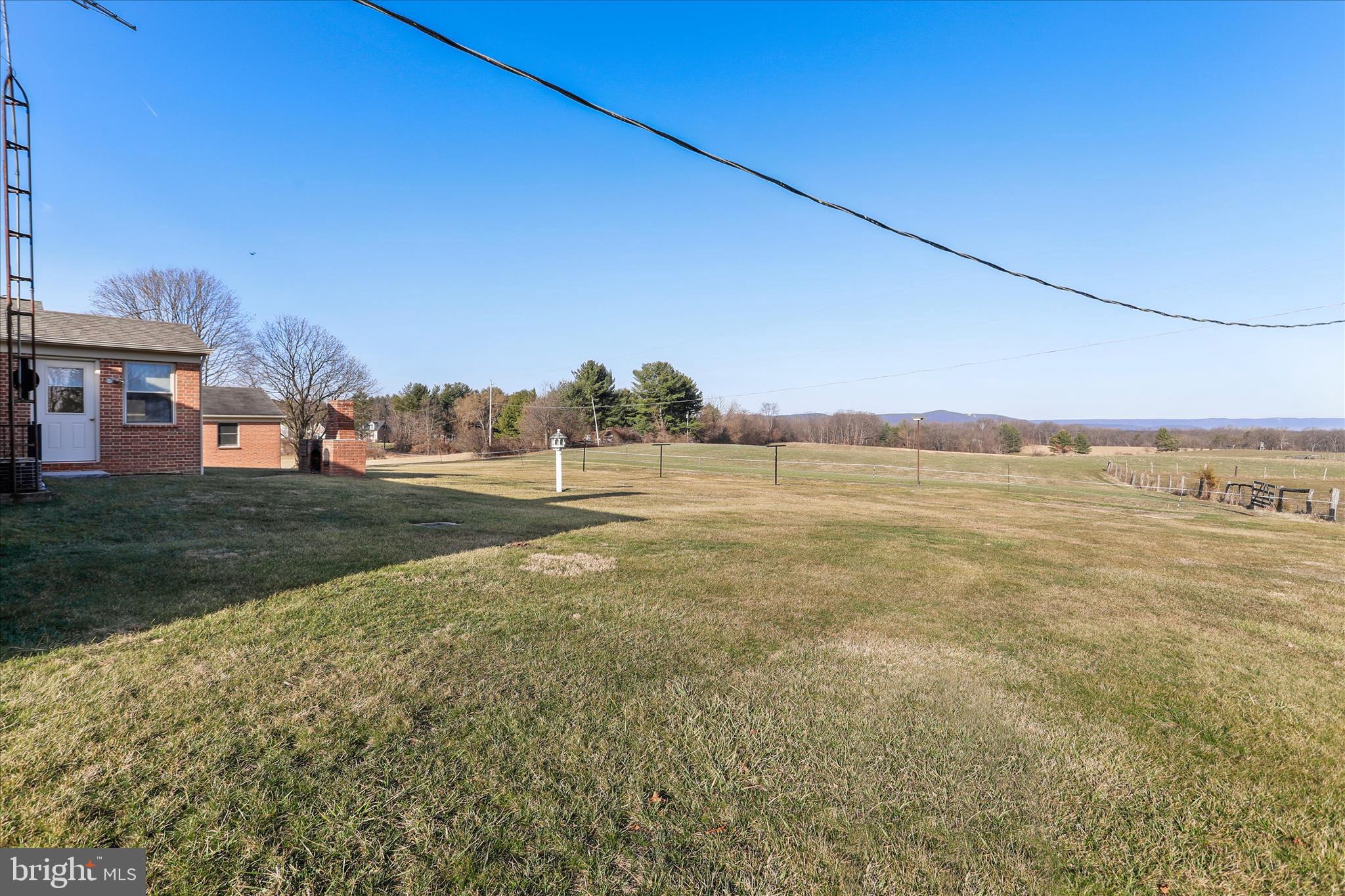 13728 Broadfording Church Road Hagerstown, MD 21740 - Photo 36 of 44 a view of a field with an ocean