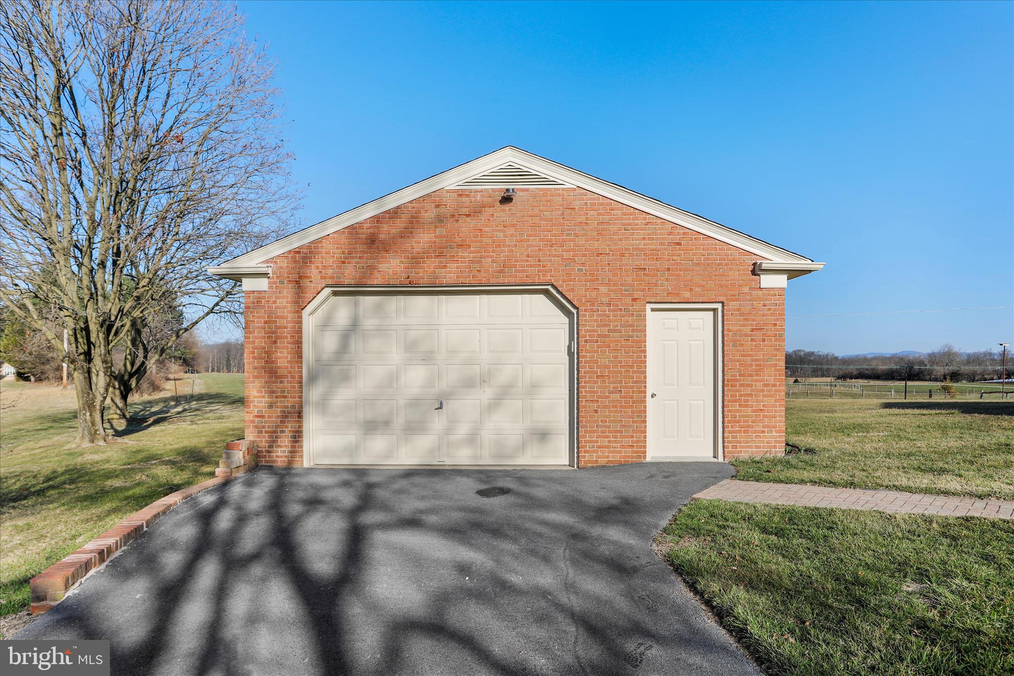 13728 Broadfording Church Road Hagerstown, MD 21740 - Photo 40 of 44 a view of a house with a yard
