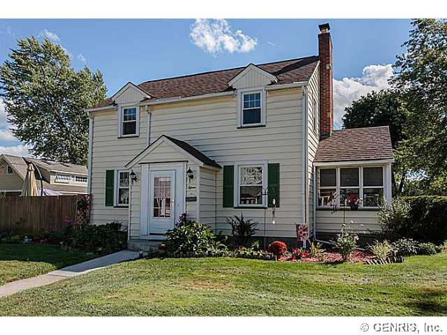 15 Chimayo Road Irondequoit, NY 14617 - Photo 1 of 1 Exterior Front