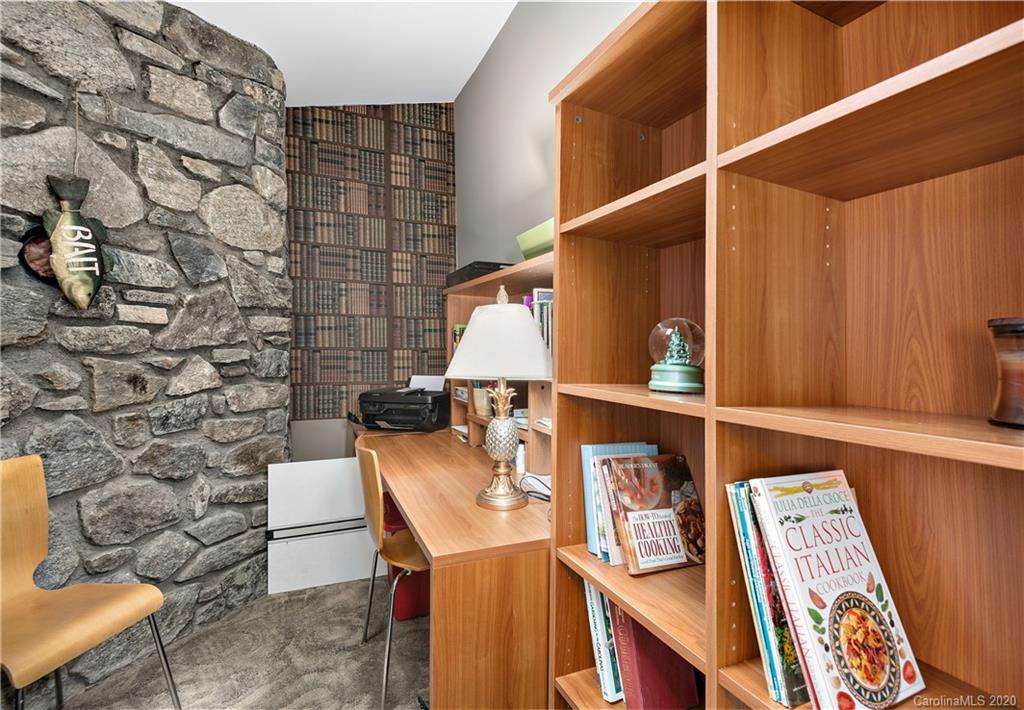 36 Bent Tree Road Asheville, NC 28804 - Photo 8 of 34 Gallery Image 8