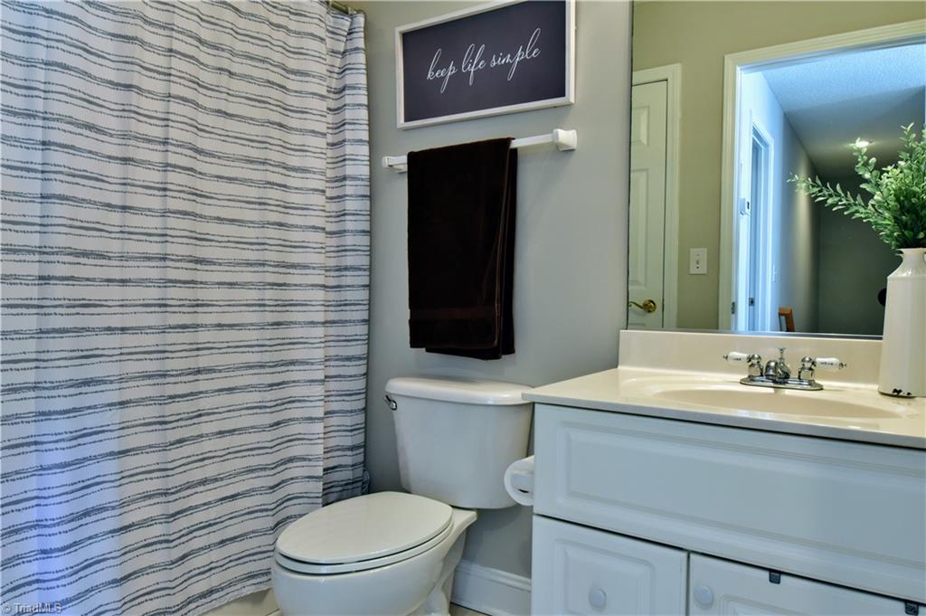 111 Montclair Drive Advance, NC 27006 - Photo 35 of 44 2nd full bath upper