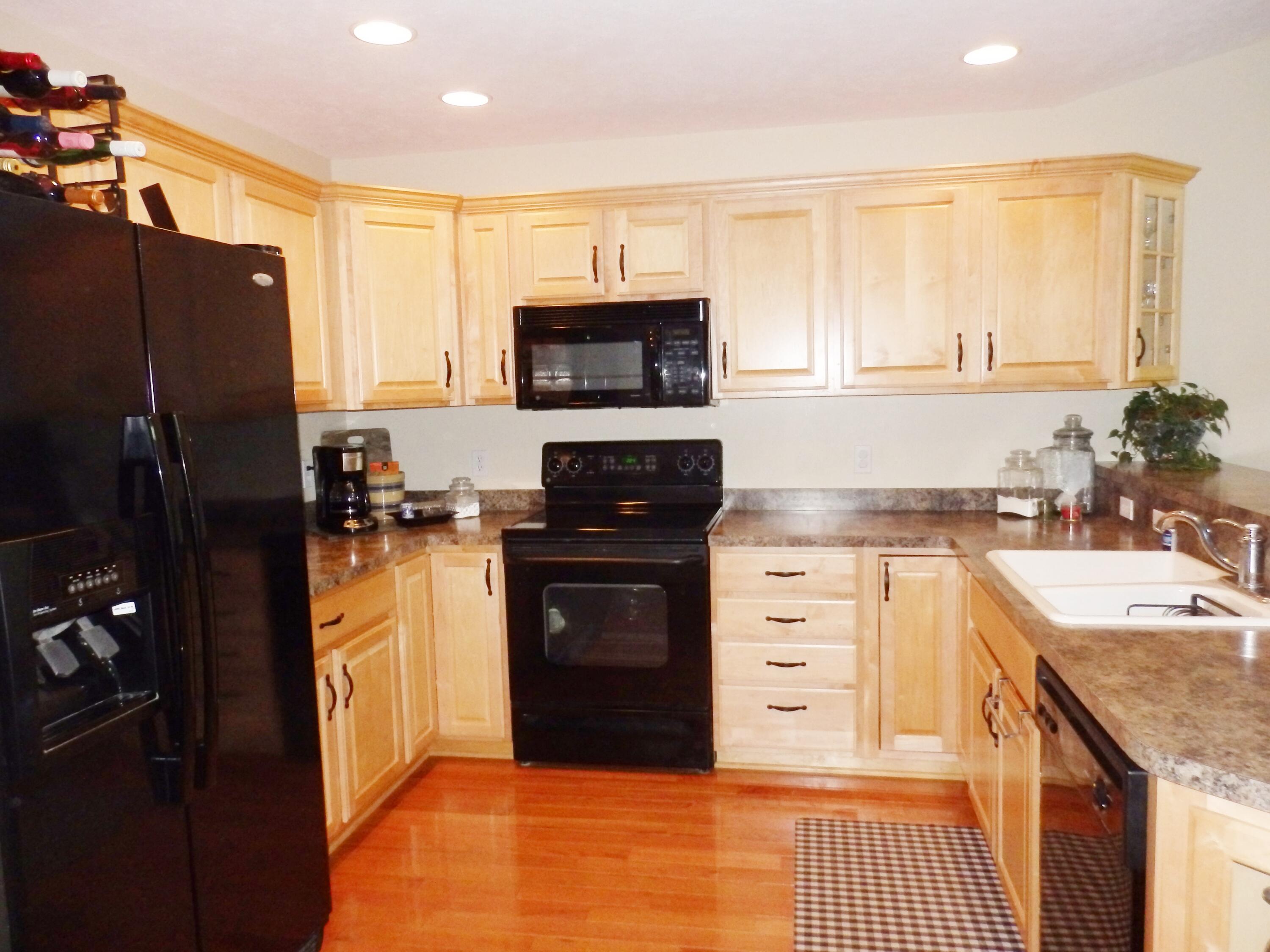 622 Ravine Drive, Unit 55 Manistee, MI 49660 - Photo 6 of 48 PA013455
