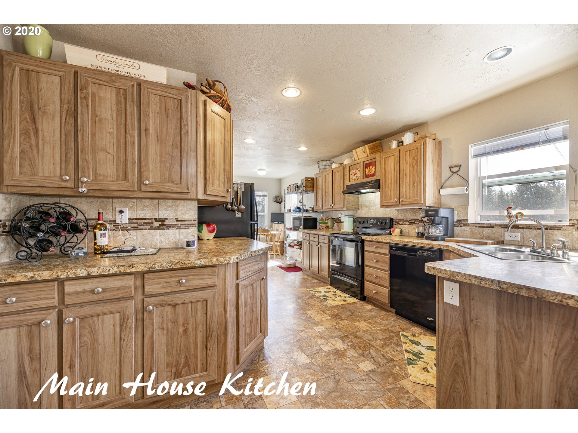 12612 Southeast Bridge Road Prineville, OR 97754 - Photo 3 of 24 Gallery Image 3
