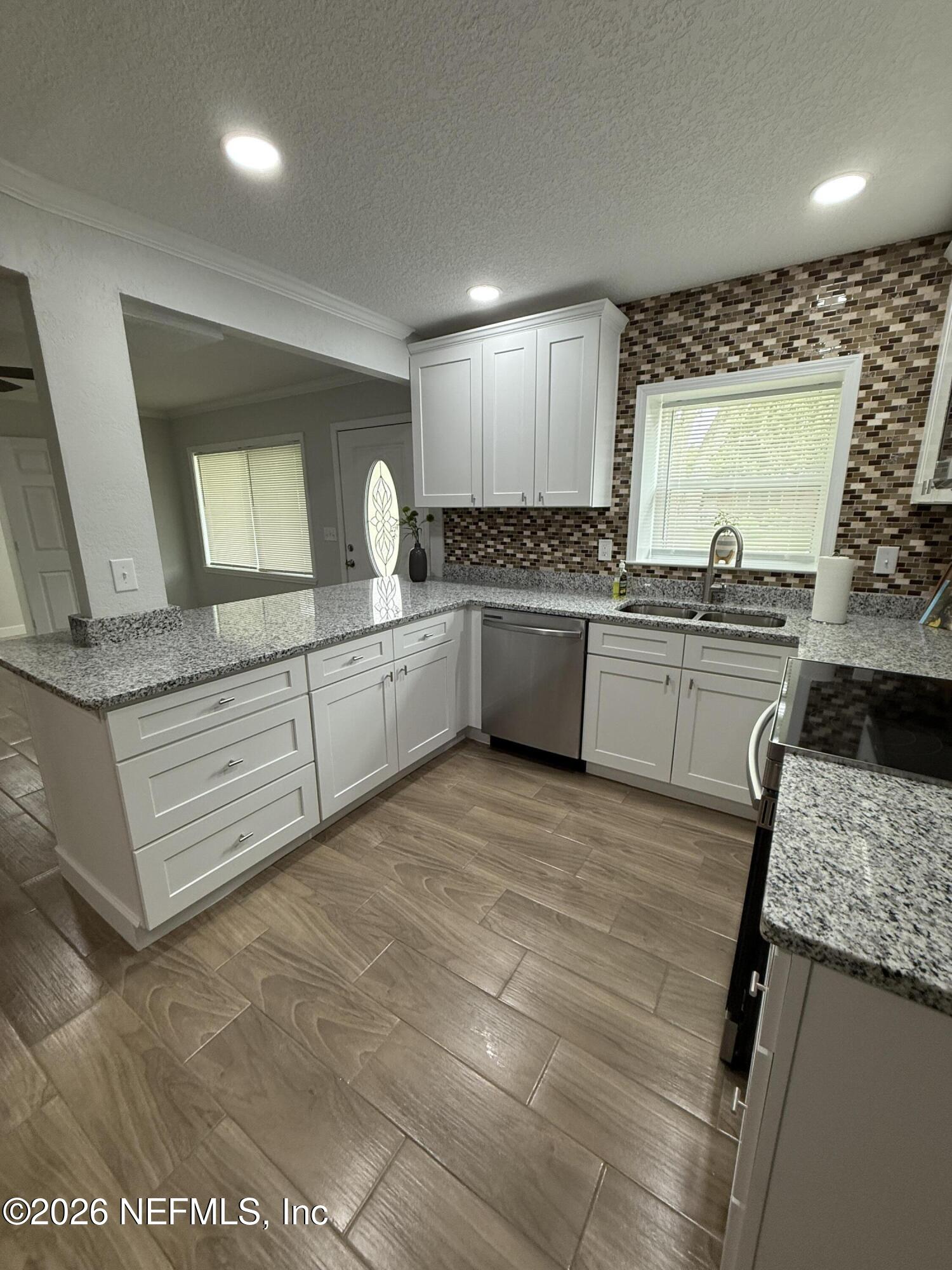 3930 Cobalt Avenue East Jacksonville, FL 32210 - Photo 12 of 44 Kitchen