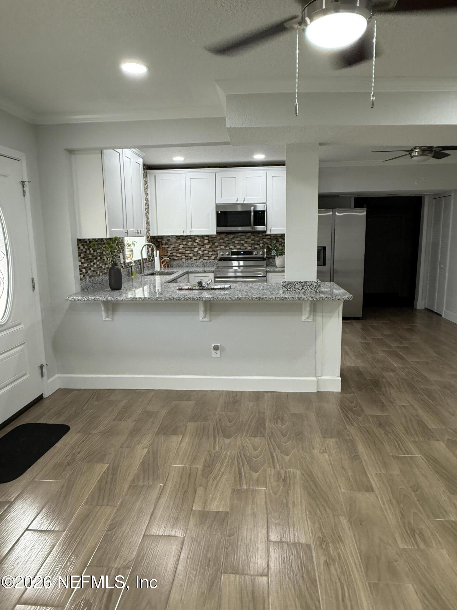 3930 Cobalt Avenue East Jacksonville, FL 32210 - Photo 15 of 44 Breakfast Bar