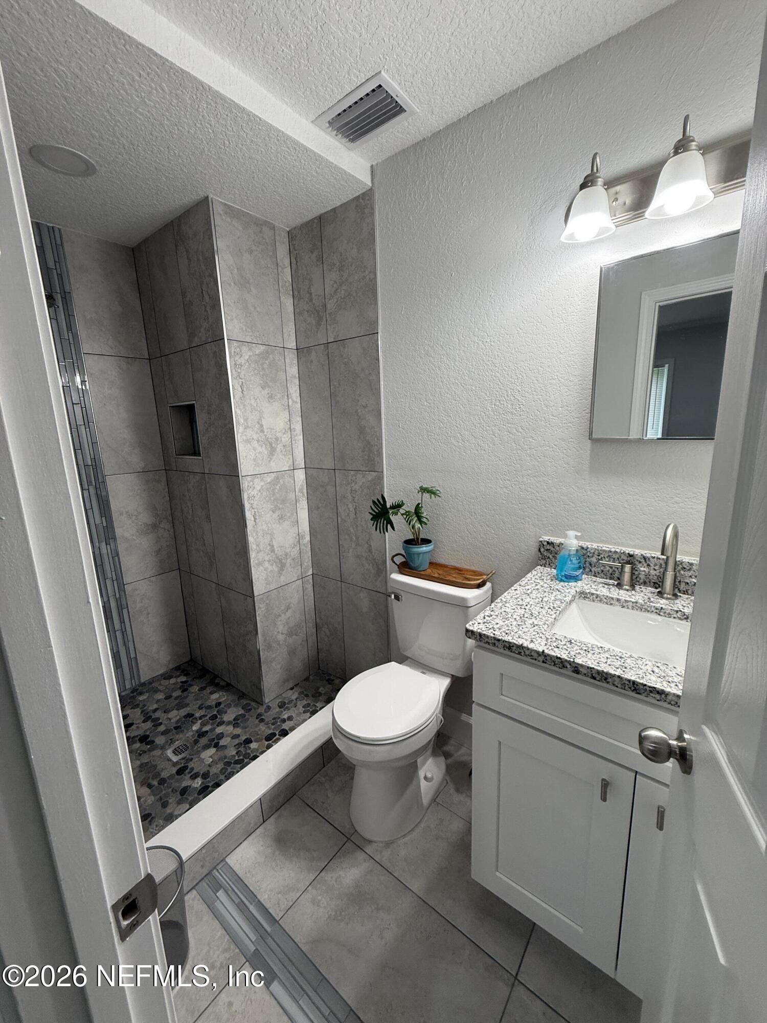3930 Cobalt Avenue East Jacksonville, FL 32210 - Photo 18 of 44 Primary bath