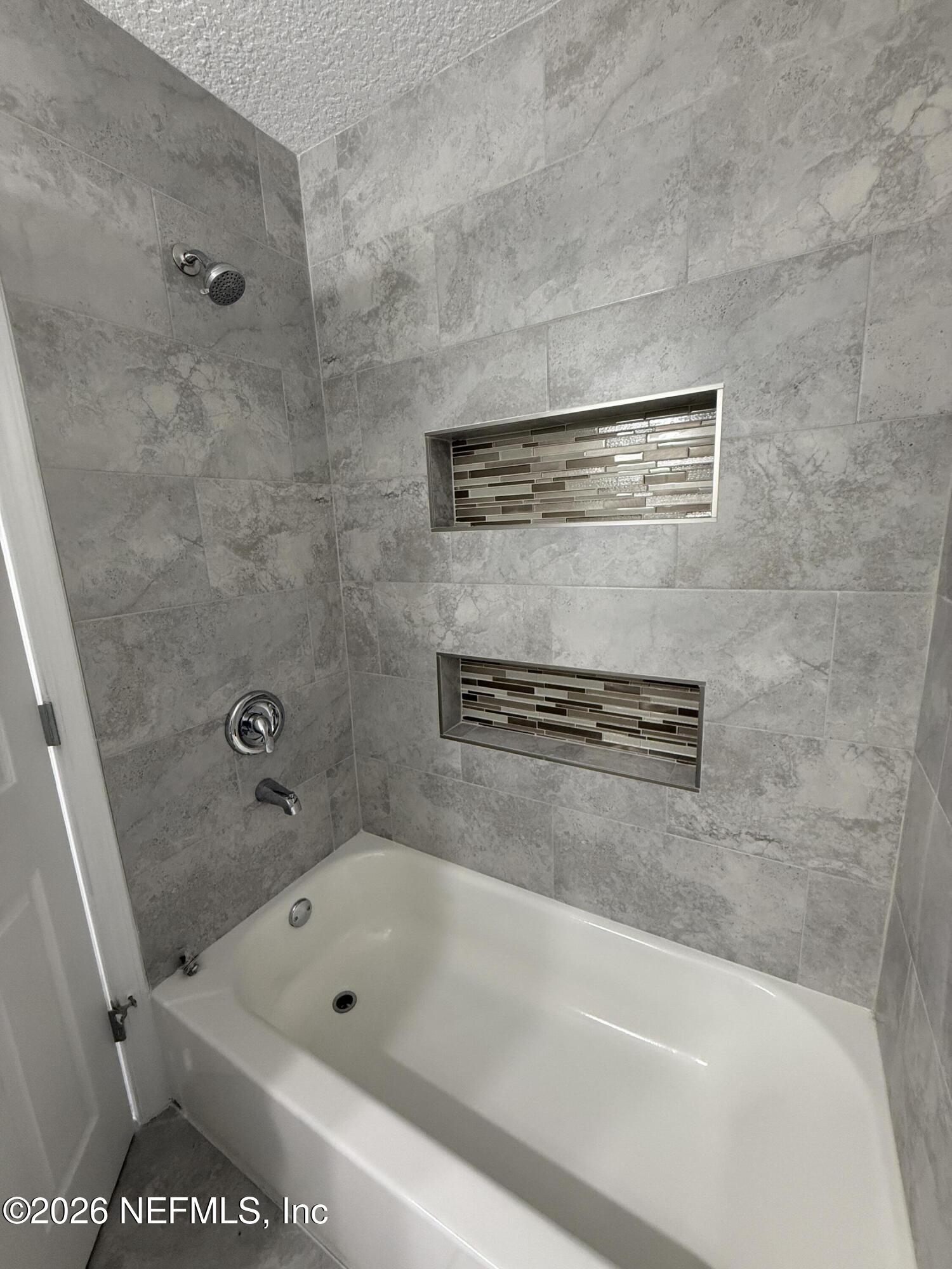 3930 Cobalt Avenue East Jacksonville, FL 32210 - Photo 28 of 44 Hall Bathroom